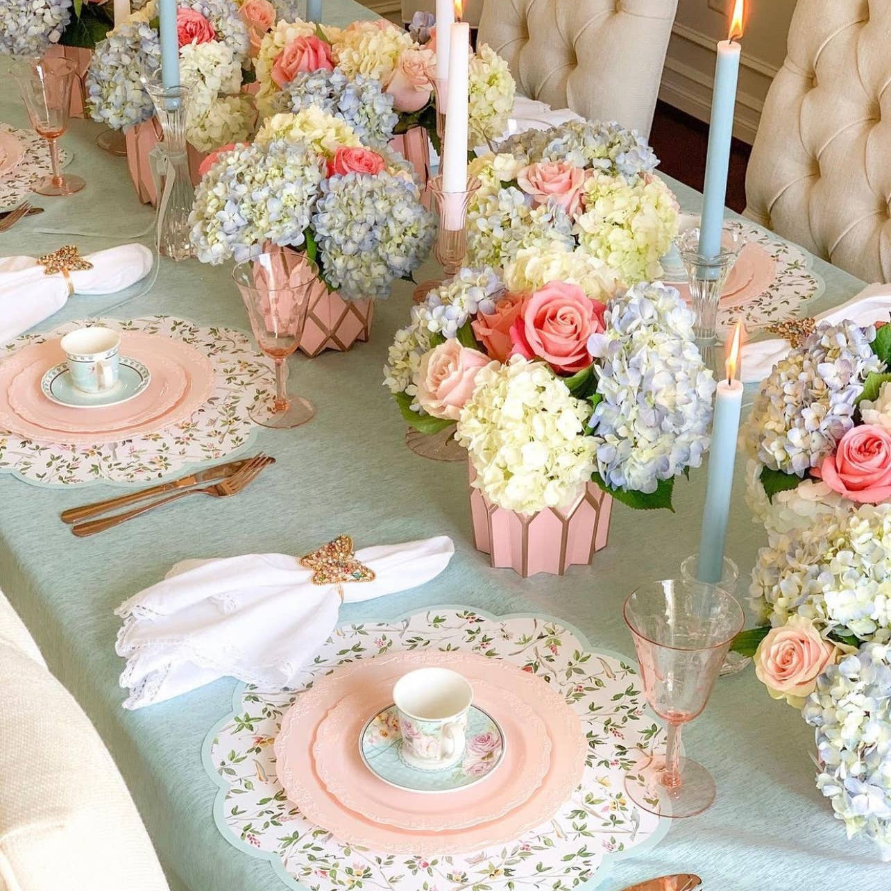 Lila Chinoiserie Scalloped Paper Placemats | Set of 24