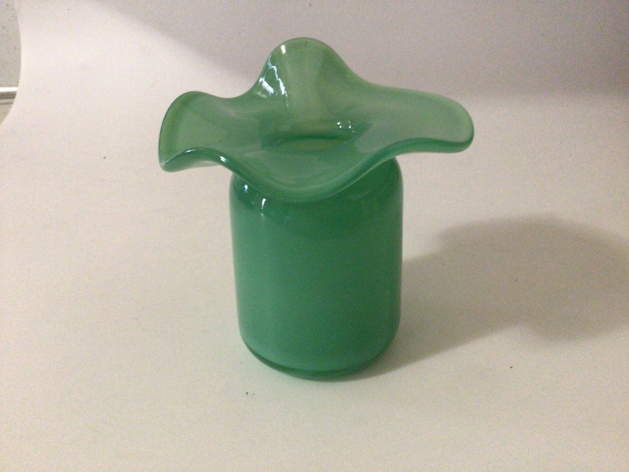 Ruffle Bud vase