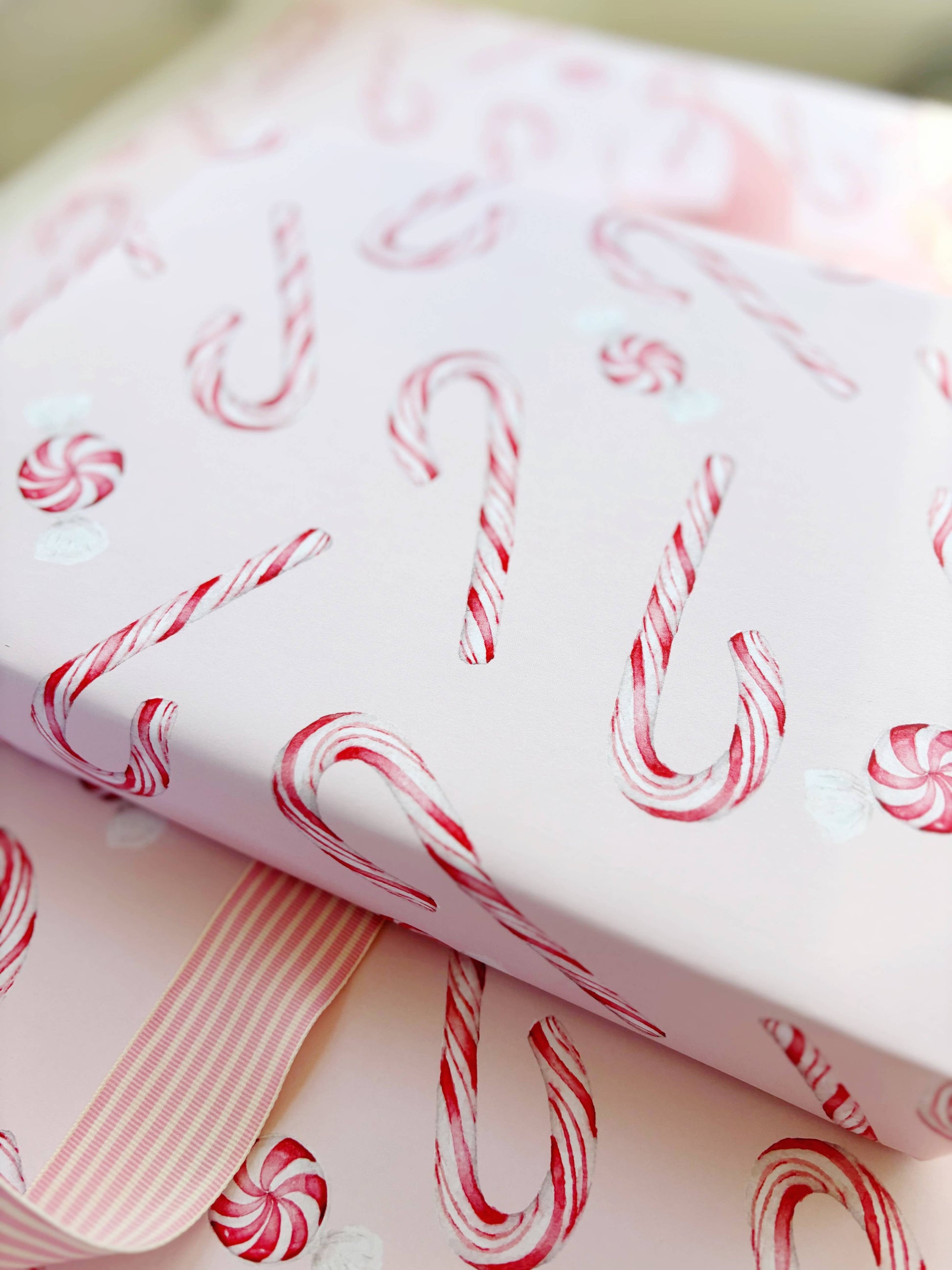 Holiday Candy Cane Gift Wrap - 5 Sheets/Roll