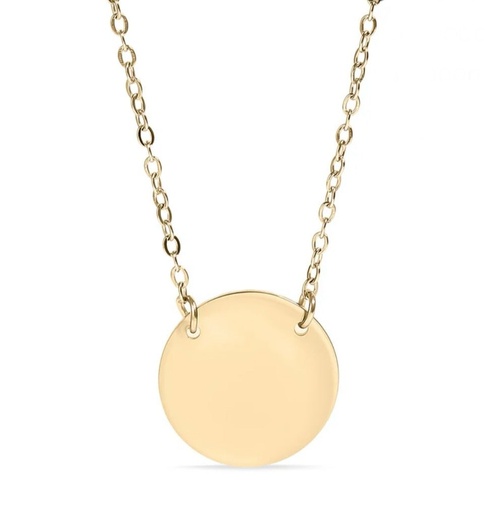 Gold Circle Necklace Engraving