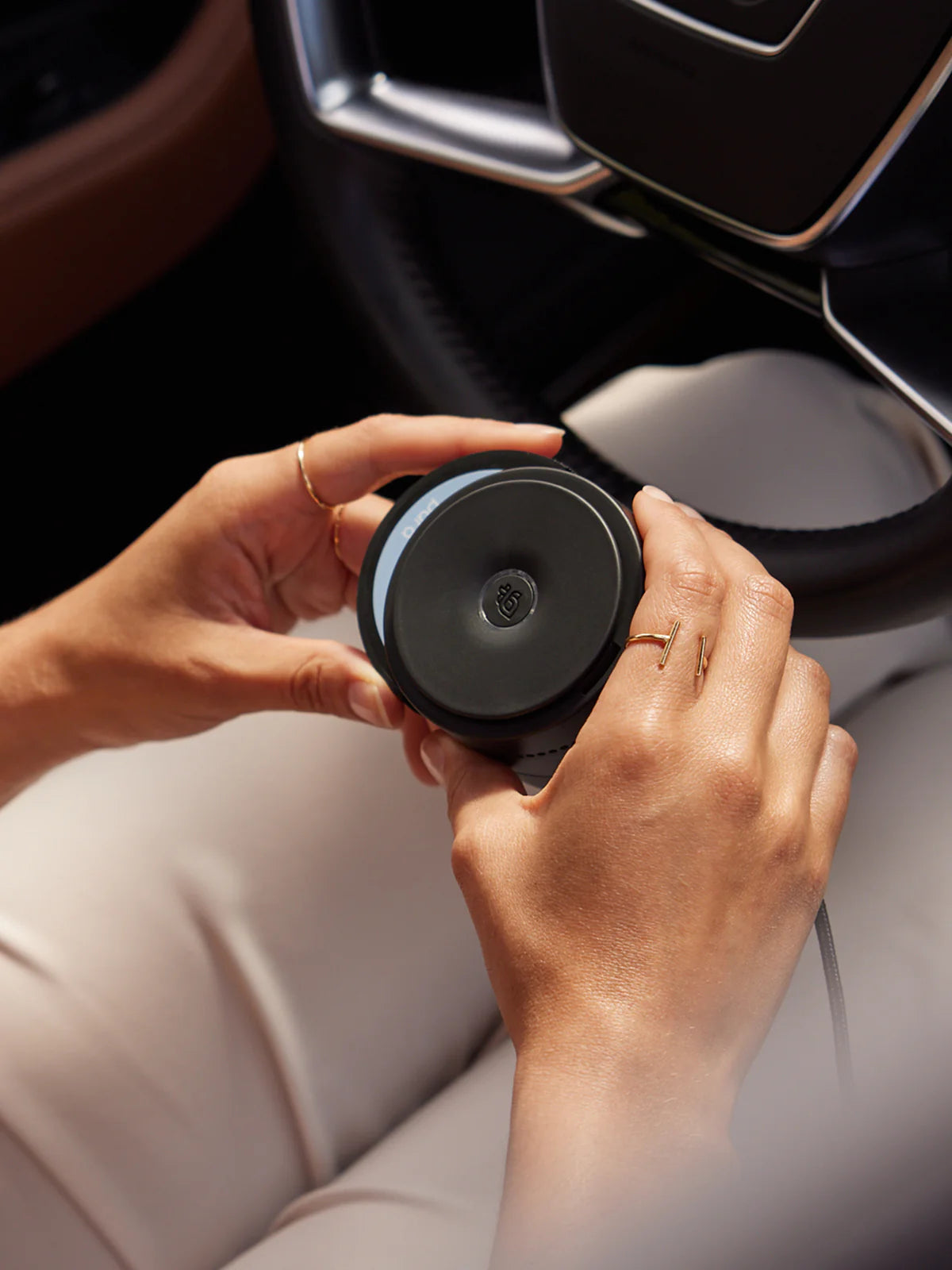 Pura Car 2.0, Smart Fragrance Diffuser