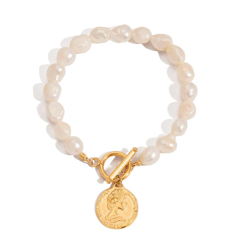 Sara Pearl Bracelet