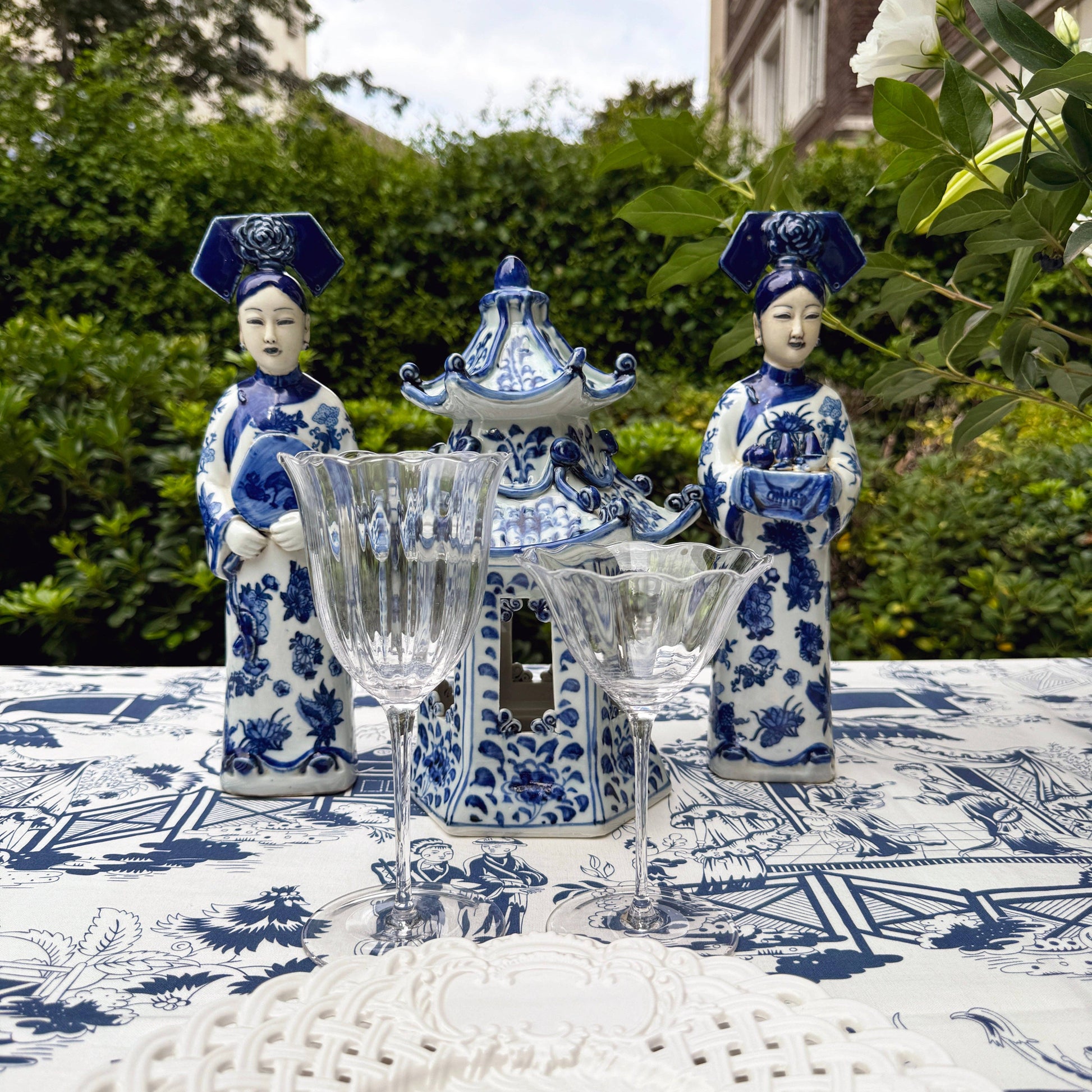 Lily clear wine glasses (set of 4)