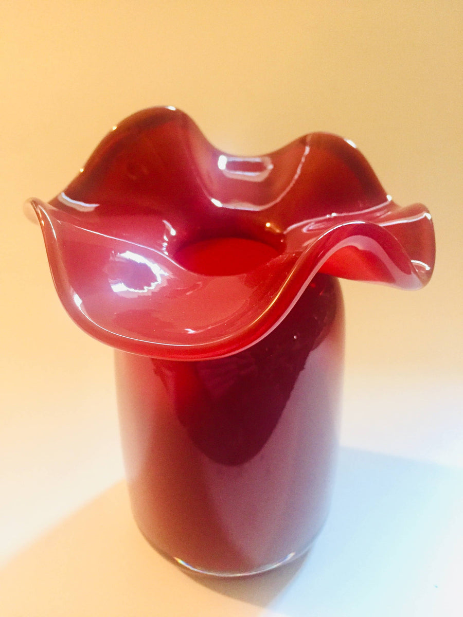 Ruffle Bud vase