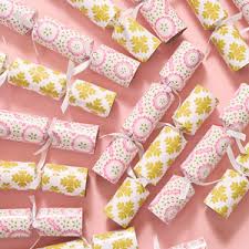 Brushstrokes Citrine Party Crackers