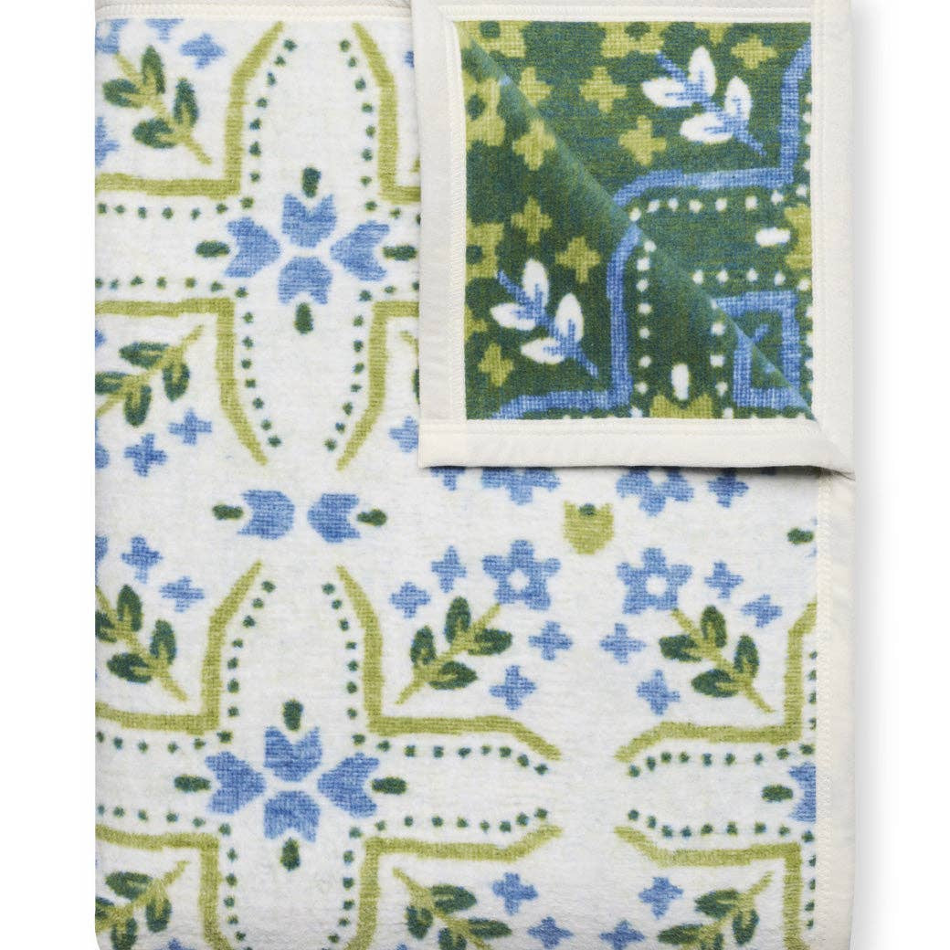 Farmhouse Flowers Blanket