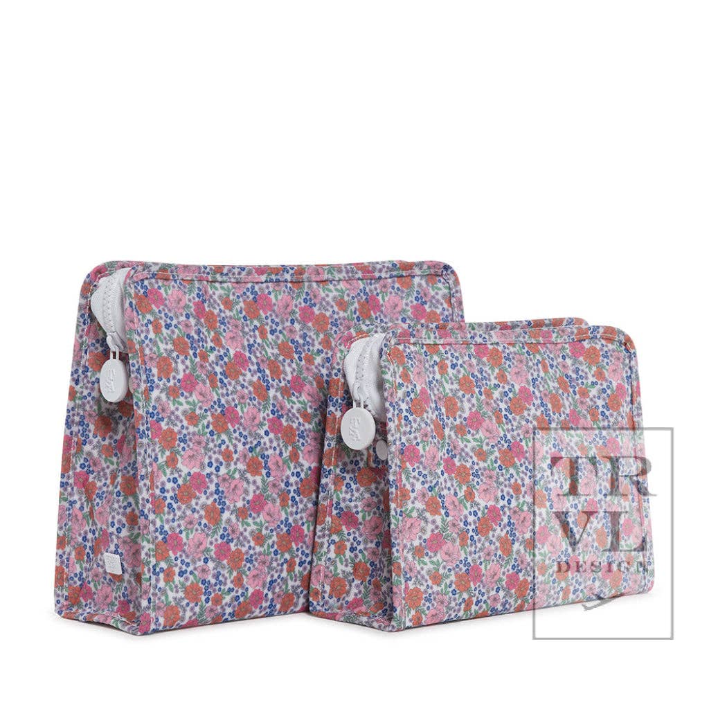 Roadie Medium - Bunny Toile Green Zip Pouch