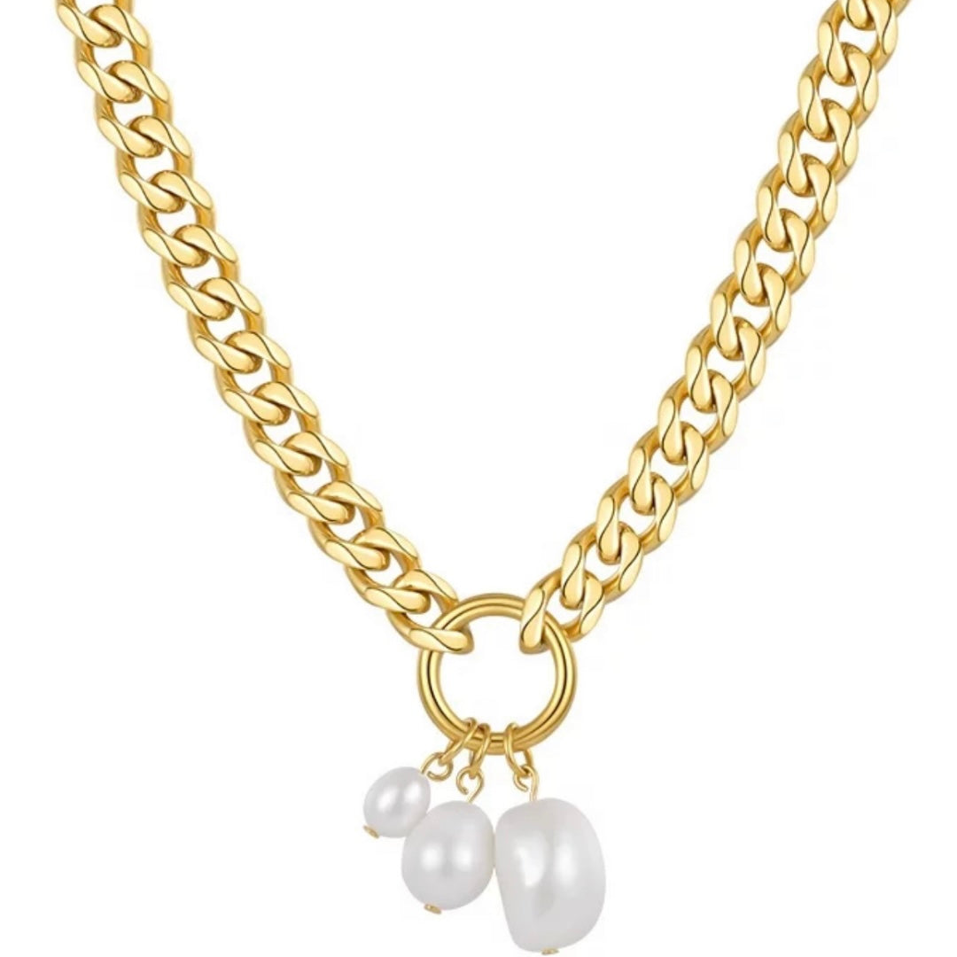 Pearl Charm Curb Chain Necklace